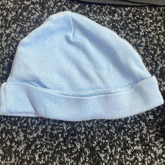 Baby hats and mittens 0-3m - Picture 7 of 8